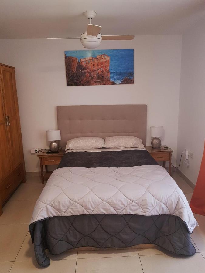 Estudio Nuevo Con Bano, Cocina Y Gran Terraza Λος Ρεαλέχος Εξωτερικό φωτογραφία