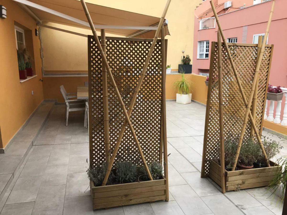 Estudio Nuevo Con Bano, Cocina Y Gran Terraza Λος Ρεαλέχος Εξωτερικό φωτογραφία