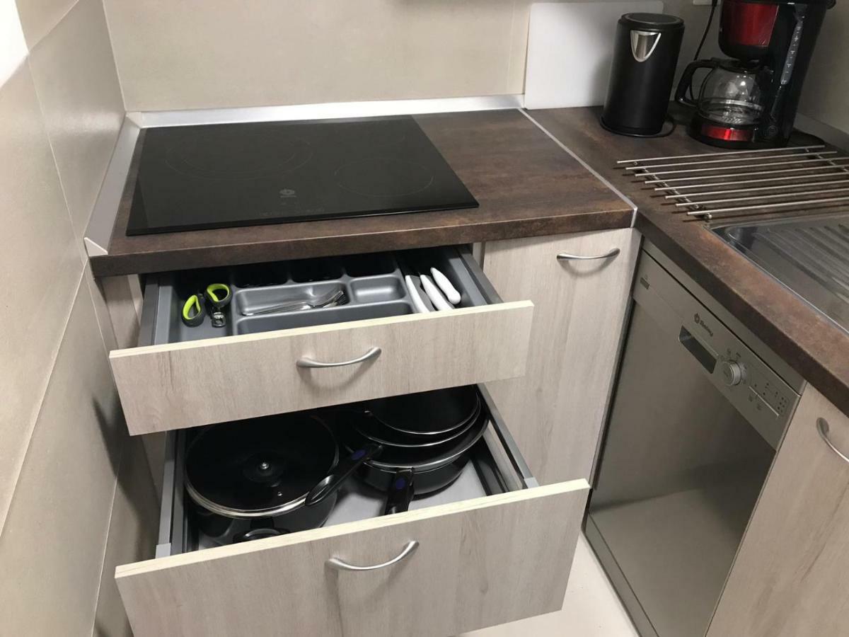 Estudio Nuevo Con Bano, Cocina Y Gran Terraza Λος Ρεαλέχος Εξωτερικό φωτογραφία