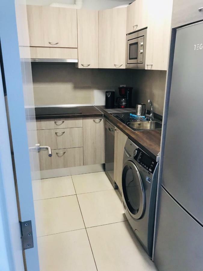 Estudio Nuevo Con Bano, Cocina Y Gran Terraza Λος Ρεαλέχος Εξωτερικό φωτογραφία